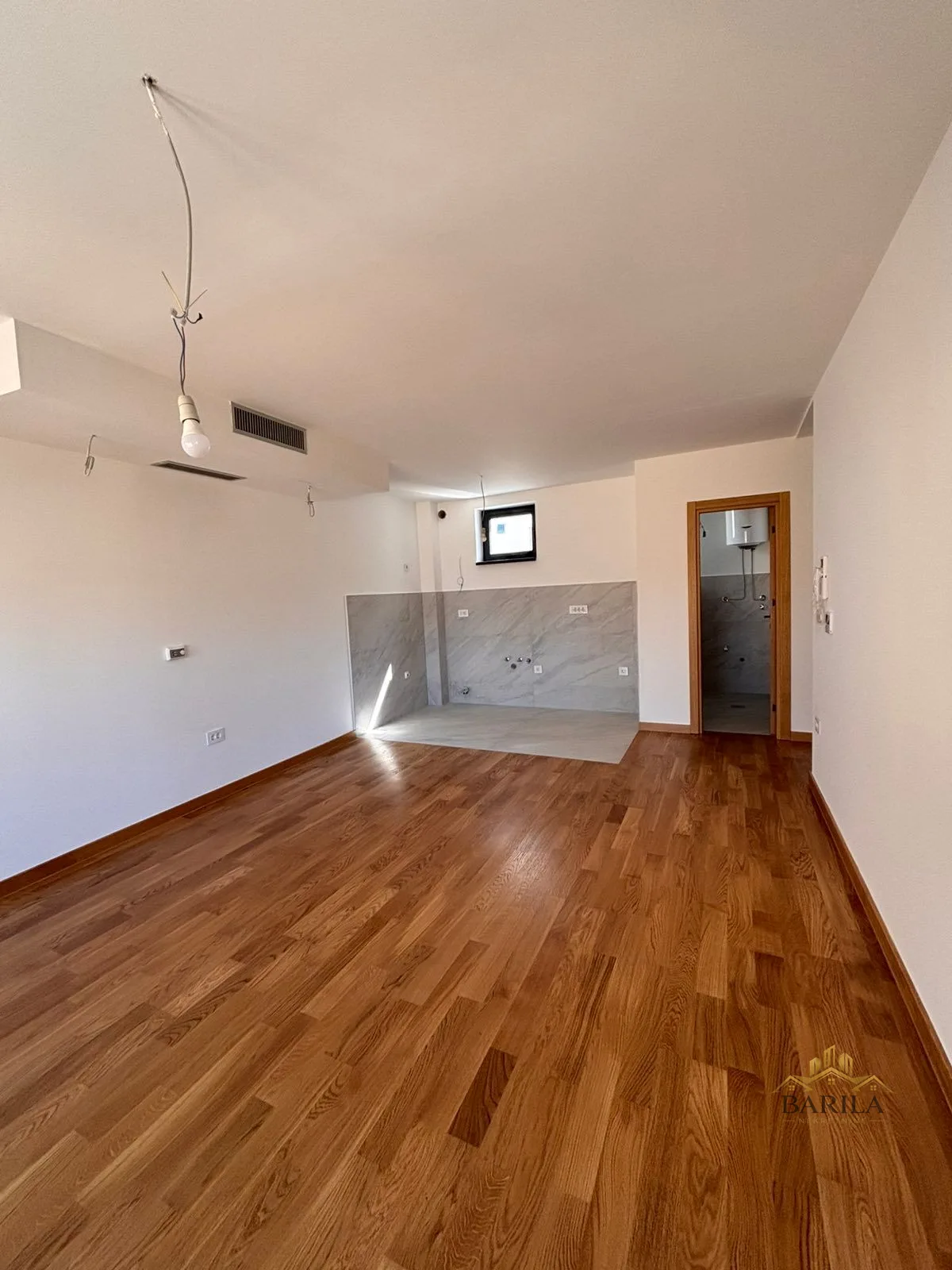 PANČEVO - NOV - USELJIV - STROGI CENTAR — Prodaja, Centar, Pančevo